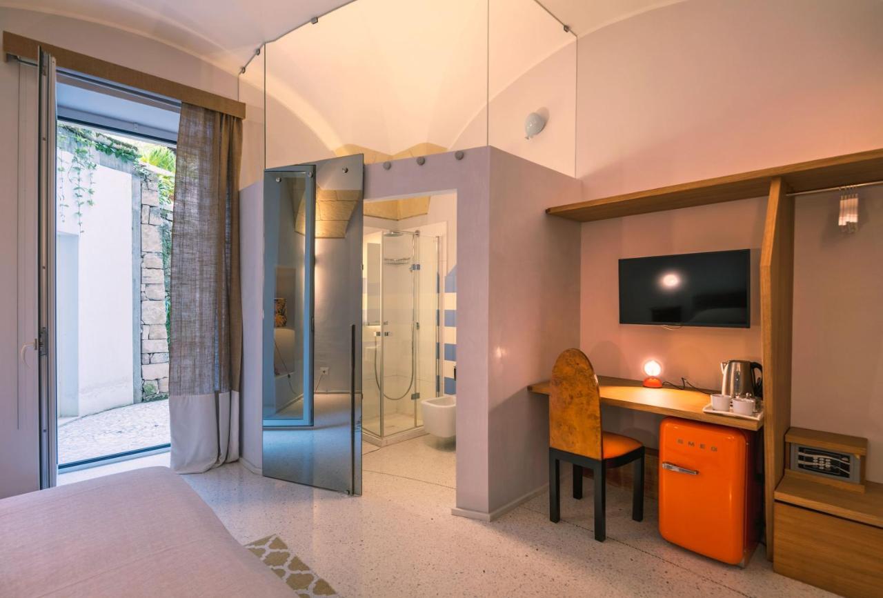 レッチェ ディモラ ストリカ ムラトレ ラグジュアリー ルームズ Bed & Breakfast エクステリア 写真